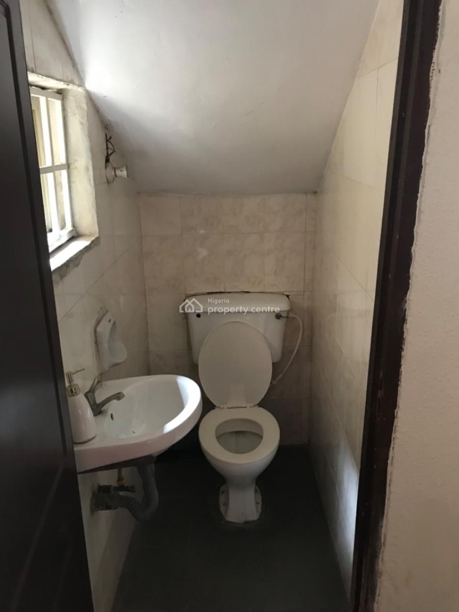 a 3 Bedroom Semi Detached House Off Admiralty Way, Lekki Phase 1., Off Admiralty Way, Ibeju Lekki, Lagos, Semi-detached Duplex for Rent