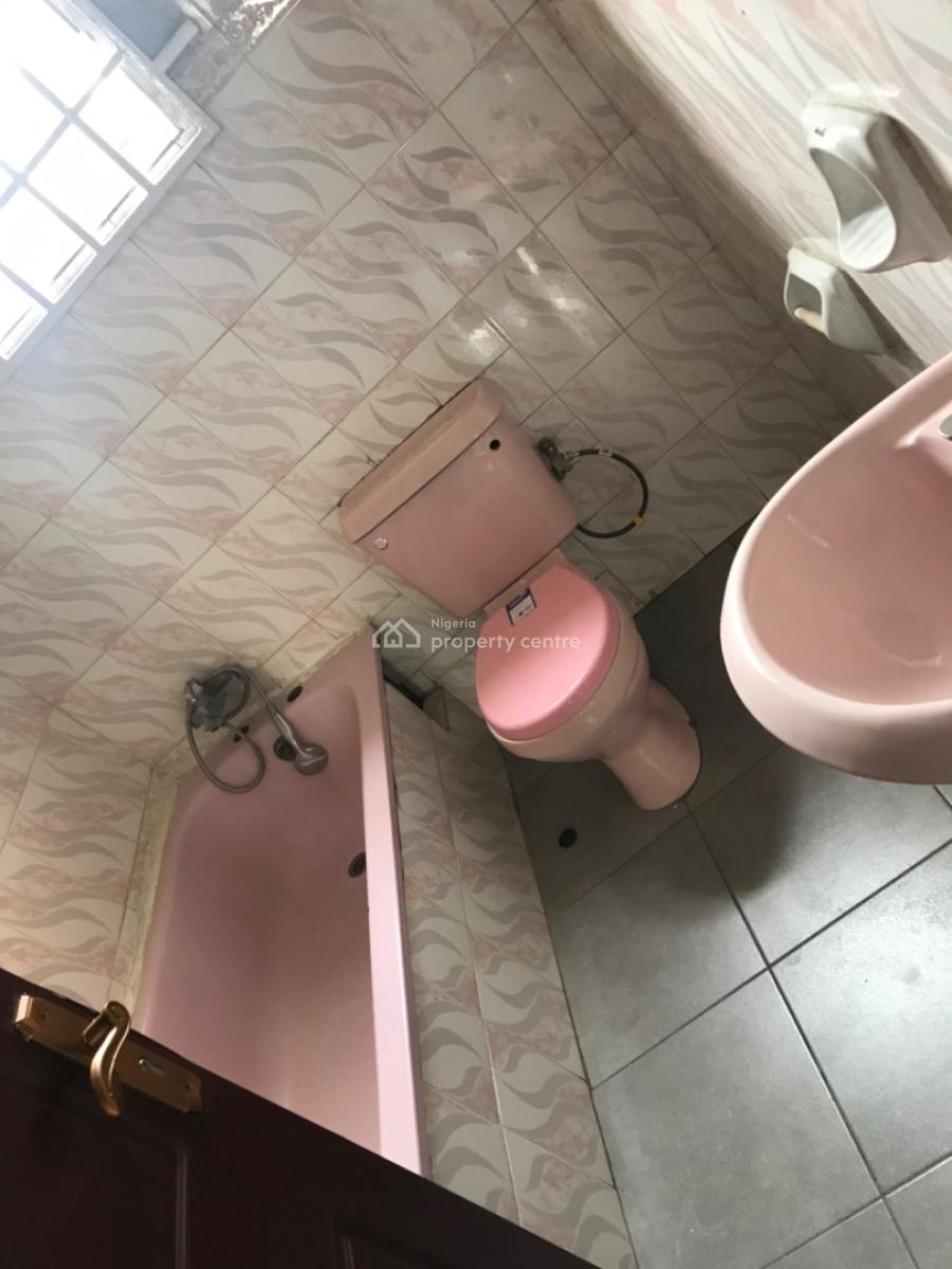 a 3 Bedroom Semi Detached House Off Admiralty Way, Lekki Phase 1., Off Admiralty Way, Ibeju Lekki, Lagos, Semi-detached Duplex for Rent