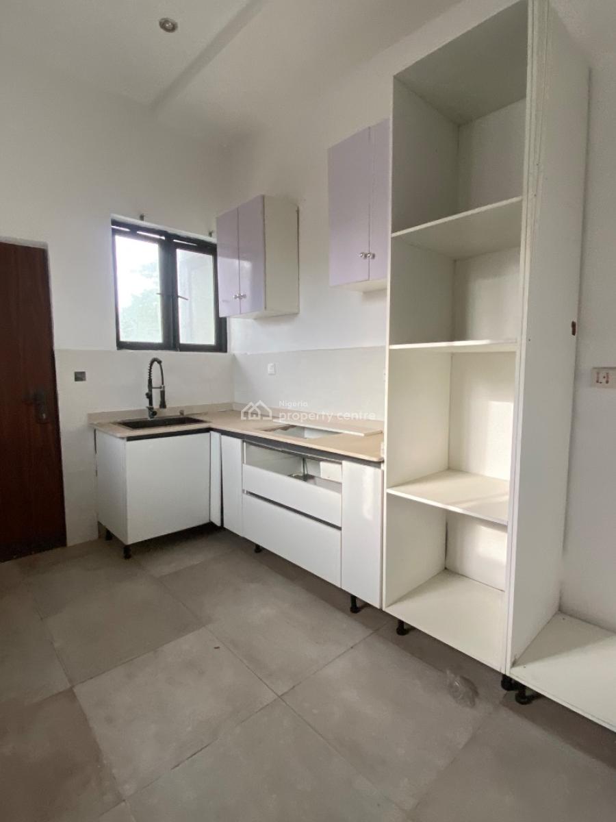 Luxury Elegant Stabdard 2 Bedroom Flat, Chevro Jv. Located in a Secured Estate ., Lekki, Lagos, Flat / Apartment for Rent