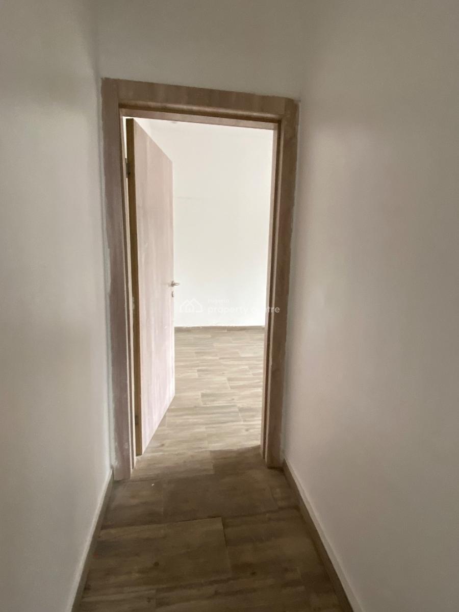 Luxury Elegant Stabdard 2 Bedroom Flat, Chevro Jv. Located in a Secured Estate ., Lekki, Lagos, Flat / Apartment for Rent