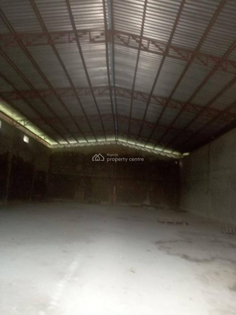 Ware House  at Awoyaya, Lekki, Lagos.    a Warehouse on 983sqm, Awoyaya, Ibeju Lekki, Lagos, Warehouse for Sale