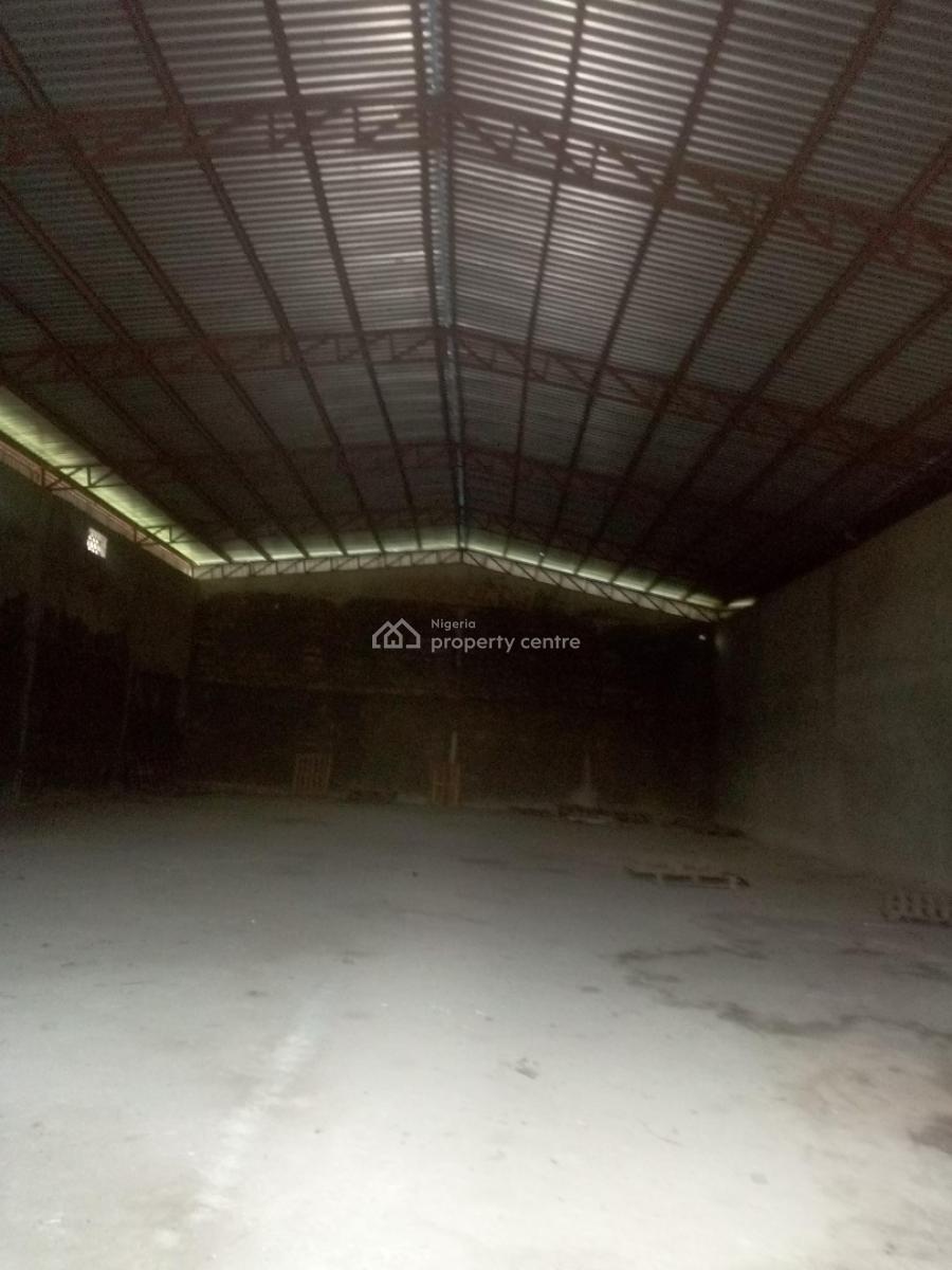 Ware House  at Awoyaya, Lekki, Lagos.    a Warehouse on 983sqm, Awoyaya, Ibeju Lekki, Lagos, Warehouse for Sale