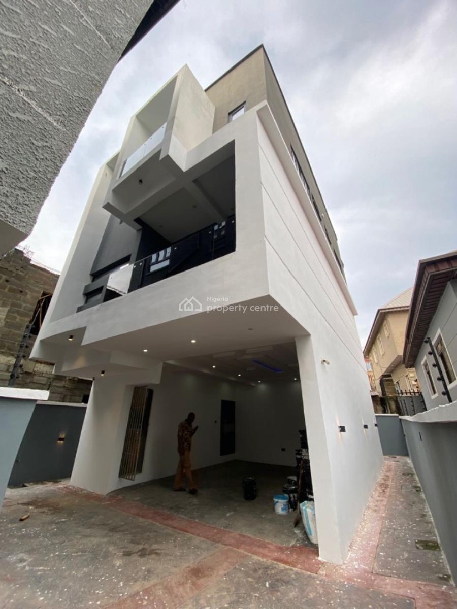 Distress 4 Bedroom Detached Duplex in a Serene Location, Olowoira, Olowora, Magodo, Lagos, Detached Duplex for Sale