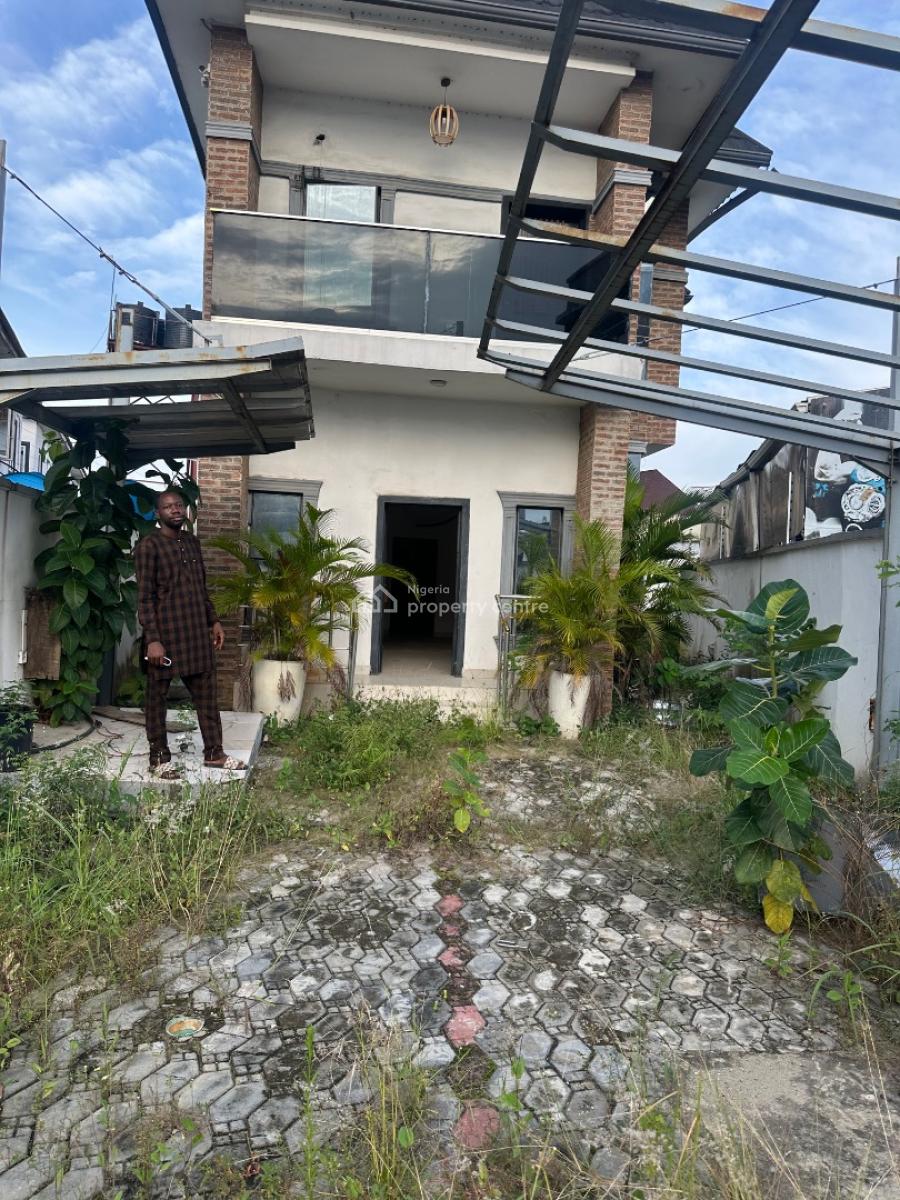 Used  Standard 4 Bedroom Duplex, Royal Palm Will Estate Along Badore Road, Ajah, Lagos, Detached Duplex for Sale