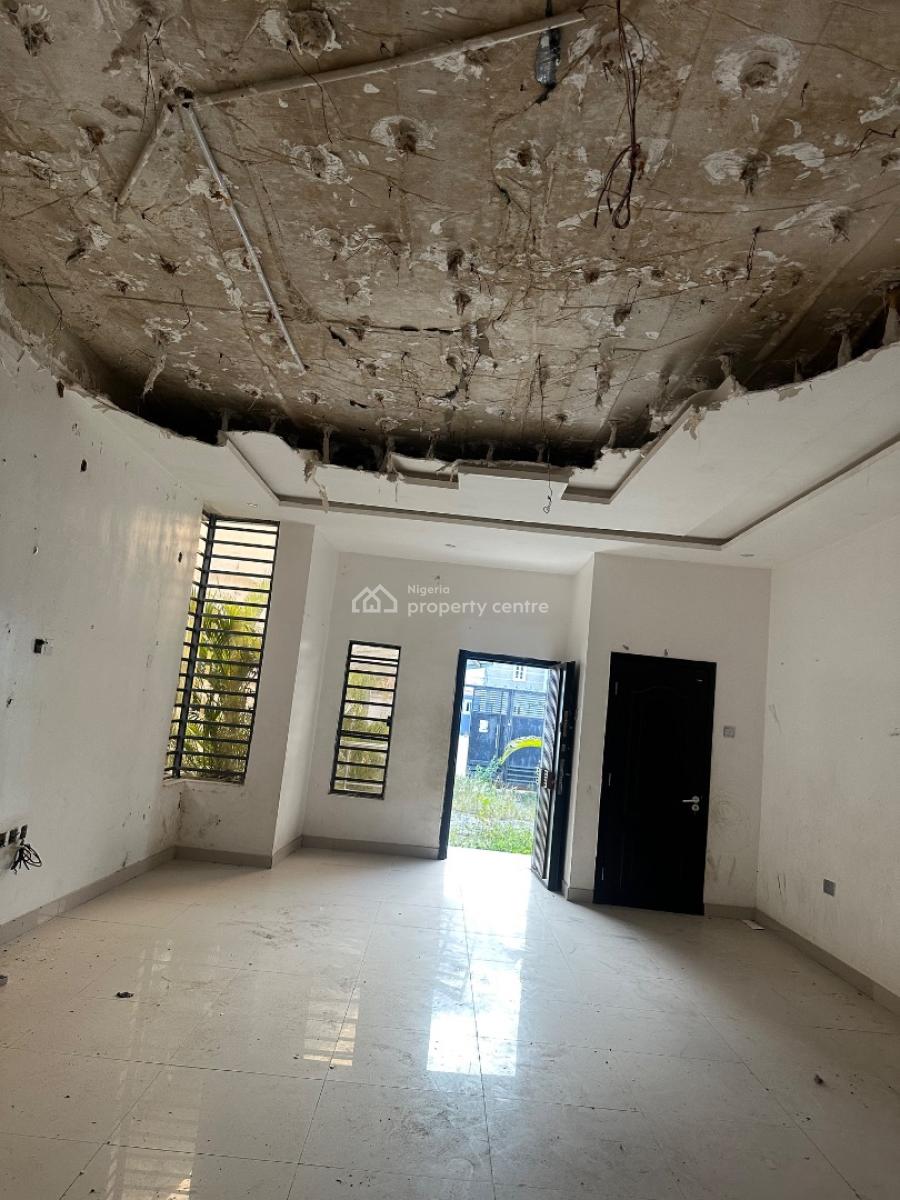 Used  Standard 4 Bedroom Duplex, Royal Palm Will Estate Along Badore Road, Ajah, Lagos, Detached Duplex for Sale