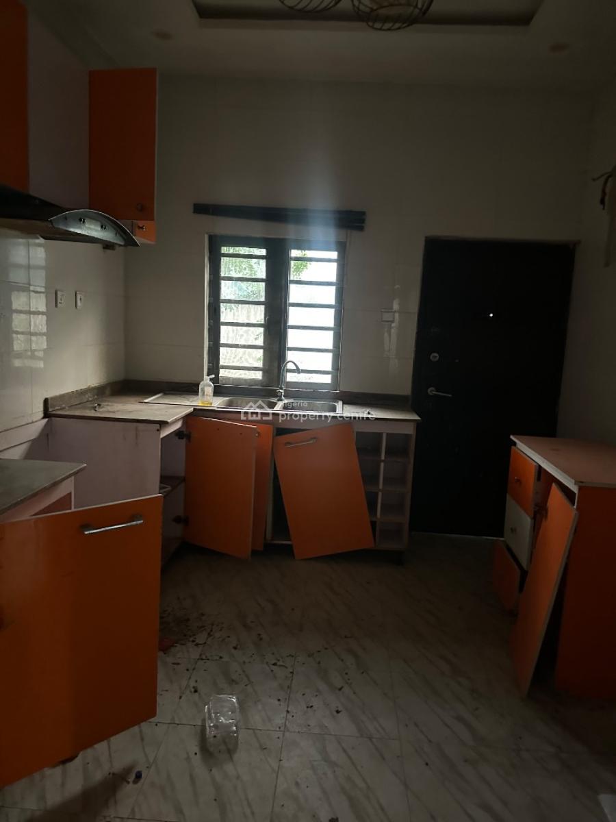 Used  Standard 4 Bedroom Duplex, Royal Palm Will Estate Along Badore Road, Ajah, Lagos, Detached Duplex for Sale