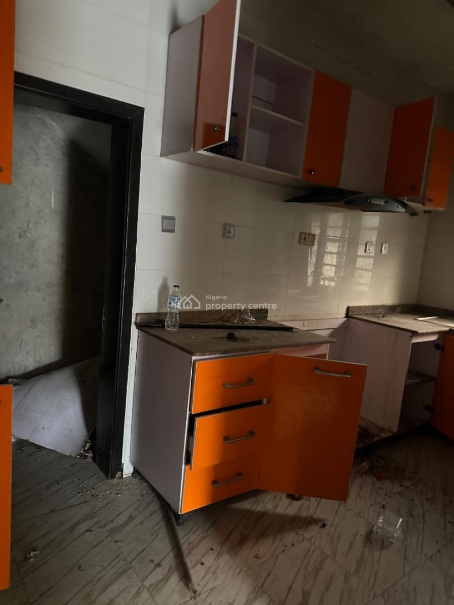 Used  Standard 4 Bedroom Duplex, Royal Palm Will Estate Along Badore Road, Ajah, Lagos, Detached Duplex for Sale