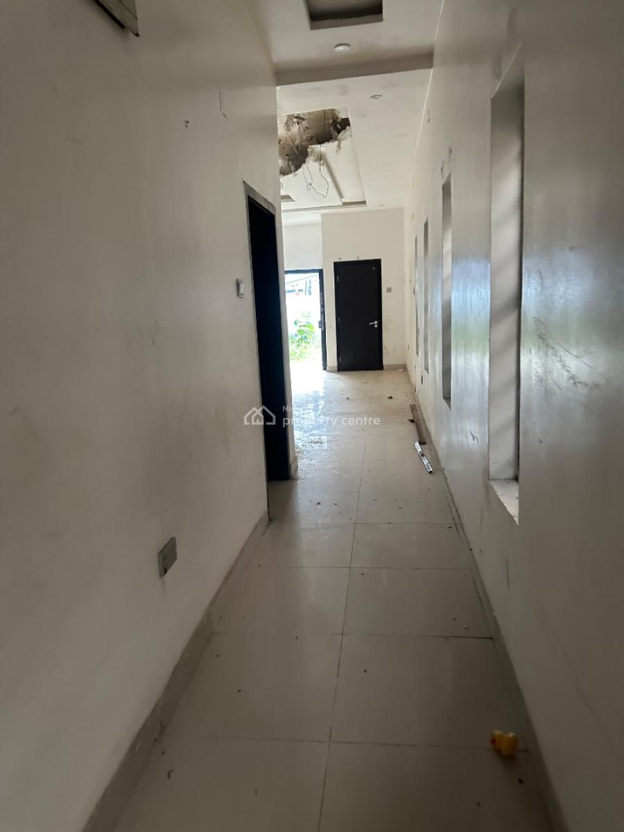 Used  Standard 4 Bedroom Duplex, Royal Palm Will Estate Along Badore Road, Ajah, Lagos, Detached Duplex for Sale