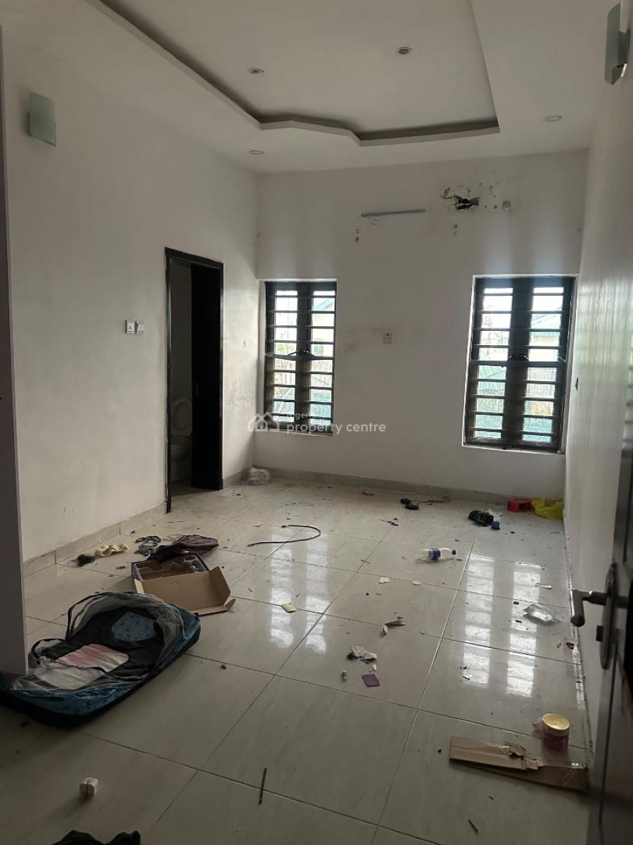 Used  Standard 4 Bedroom Duplex, Royal Palm Will Estate Along Badore Road, Ajah, Lagos, Detached Duplex for Sale