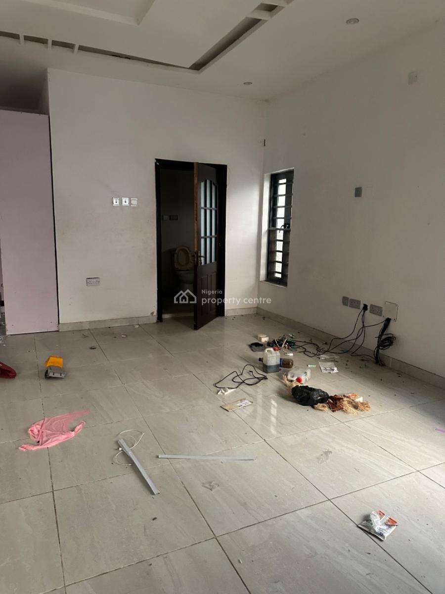 Used  Standard 4 Bedroom Duplex, Royal Palm Will Estate Along Badore Road, Ajah, Lagos, Detached Duplex for Sale