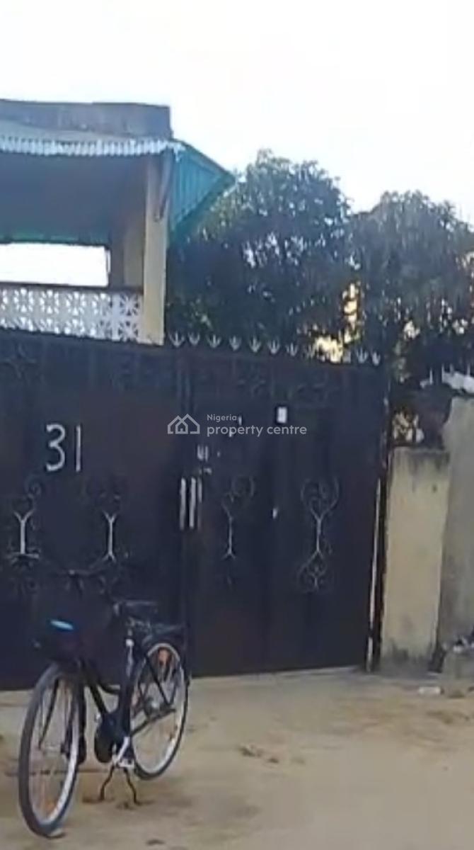 Demolishable Or Retainable Block of Flats Sitting on 1,200sqm Land., Surulere, Lagos, Land for Sale