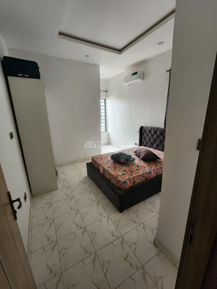 Spacious Semi Master Bedroom in a Shared Apartment Upstairs, Ikota Gra, Ikota Lekki Lagos, Ikota, Lekki, Lagos, Flat / Apartment for Rent