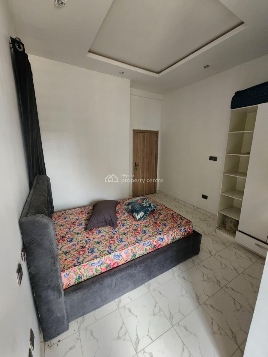 Spacious Semi Master Bedroom in a Shared Apartment Upstairs, Ikota Gra, Ikota Lekki Lagos, Ikota, Lekki, Lagos, Flat / Apartment for Rent