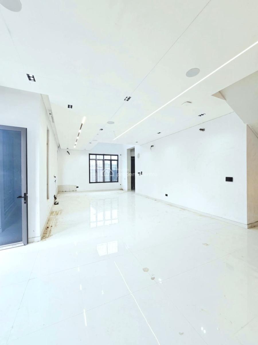 Massive 5 Bedroom Detached, Lekki Phase 1, Lekki, Lagos, Detached Duplex for Sale