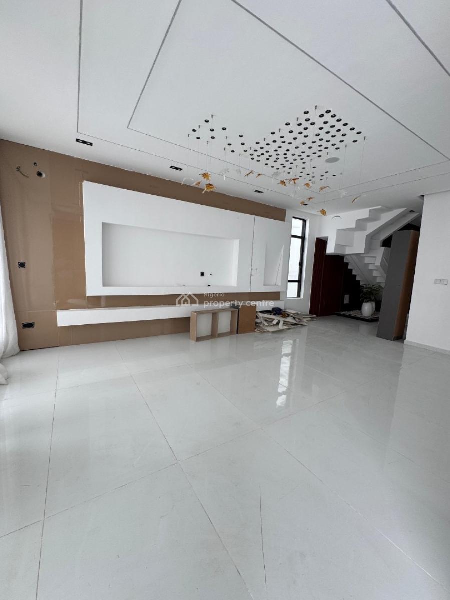 5 Bedrooms, Chevron, Lekki, Lagos, Semi-detached Duplex for Rent