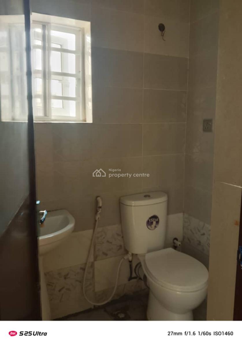 2 Bedroom Flat, Atlantic View Estate, Alpha Beach Road, Lekki, Lagos, Flat / Apartment for Rent