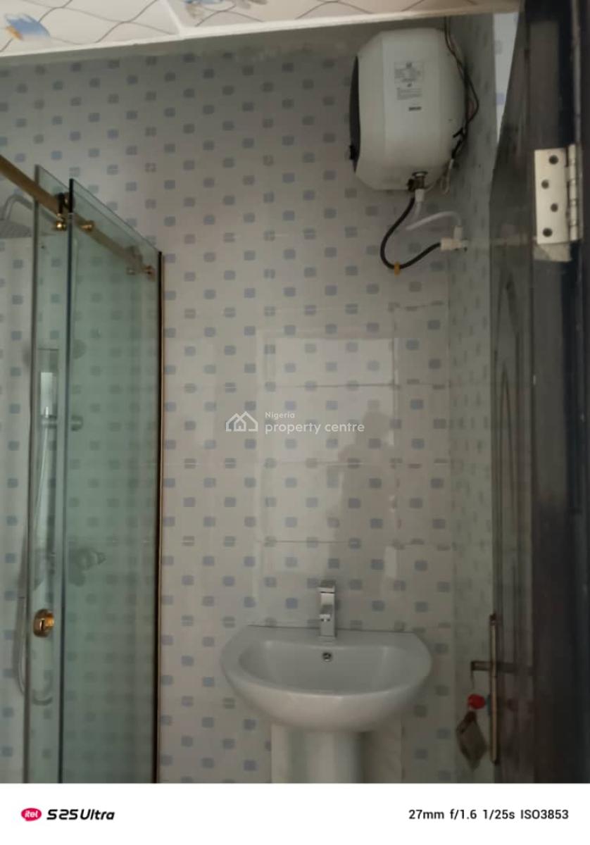 2 Bedroom Flat, Atlantic View Estate, Alpha Beach Road, Lekki, Lagos, Flat / Apartment for Rent