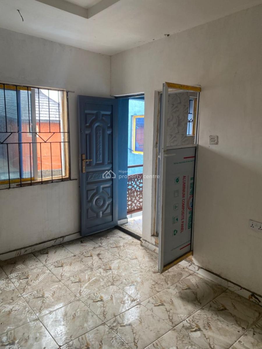 Smartly Finished Roof Self Contained, Okuta Road, Shomolu, Lagos, Self Contain (single Rooms) for Rent
