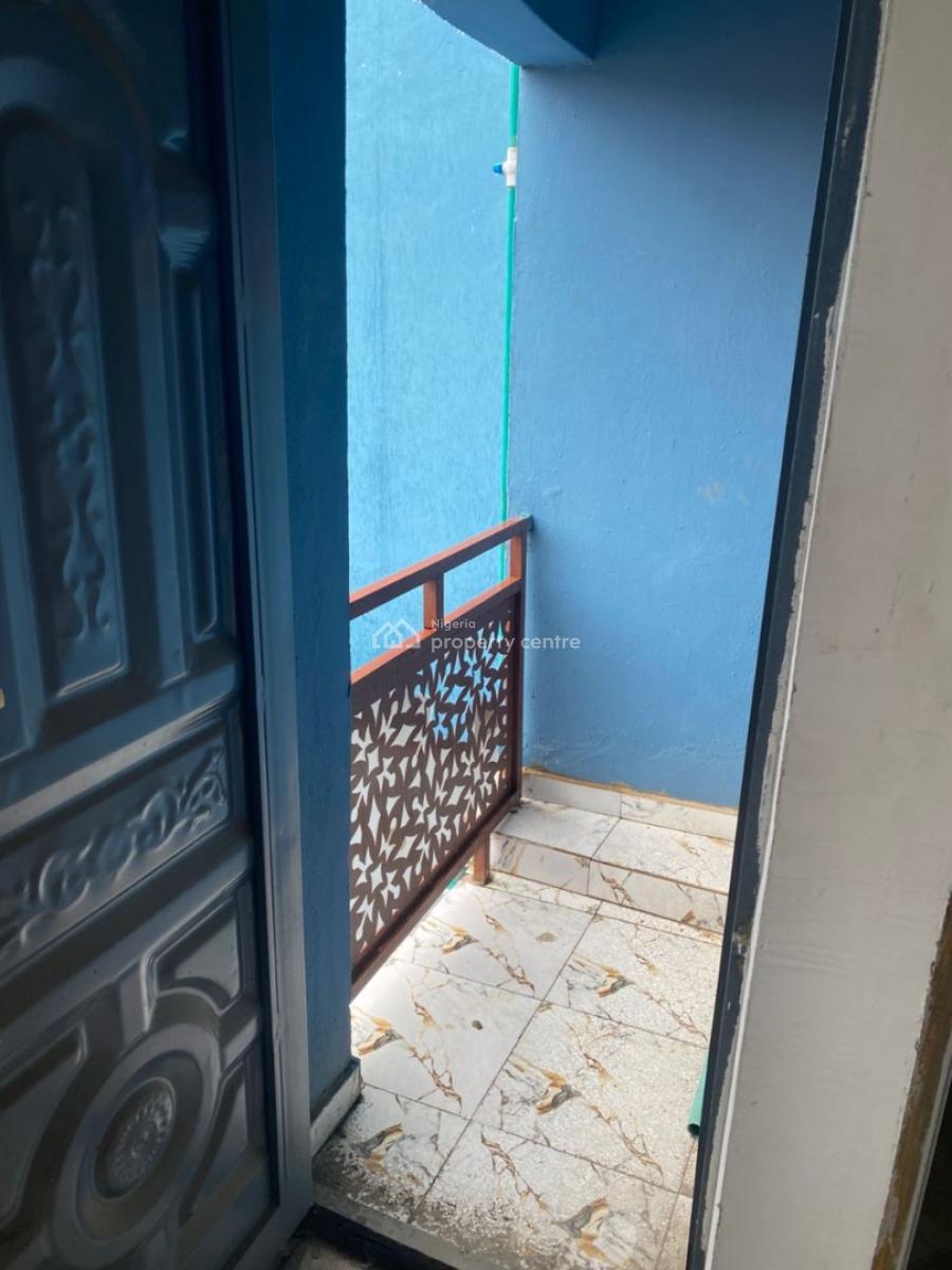 Smartly Finished Roof Self Contained, Okuta Road, Shomolu, Lagos, Self Contain (single Rooms) for Rent