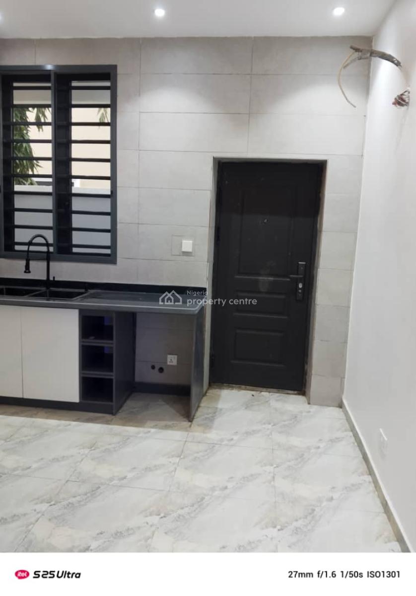 3 Bedroom Terraced Duplex, Atlantic View Estate, Alpha Beach Road, Lekki, Lagos, Terraced Duplex for Sale