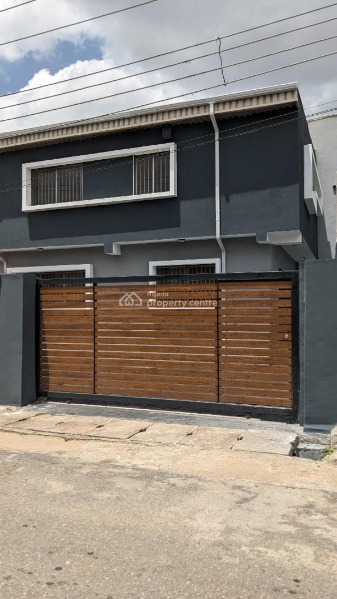 Luxury & Well-spacious 5-bedroom Semi-detached Duplex, Maryland, Lagos, Semi-detached Duplex for Sale
