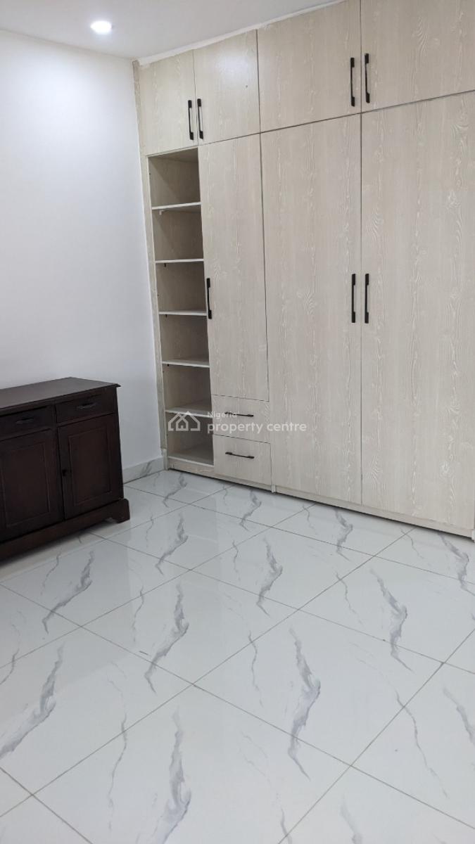 Luxury & Well-spacious 5-bedroom Semi-detached Duplex, Maryland, Lagos, Semi-detached Duplex for Sale