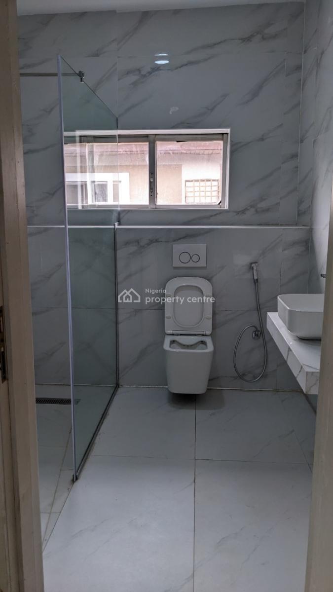 Luxury & Well-spacious 5-bedroom Semi-detached Duplex, Maryland, Lagos, Semi-detached Duplex for Sale