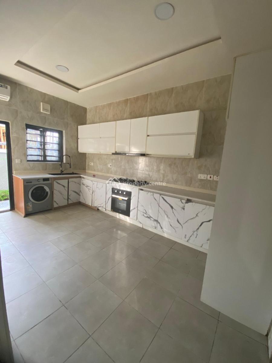 Nicely Finished Serviced 4 Bedroom Terrace with a Room Bq, Lekki Phase 1, Lekki, Lagos, Terraced Duplex for Rent