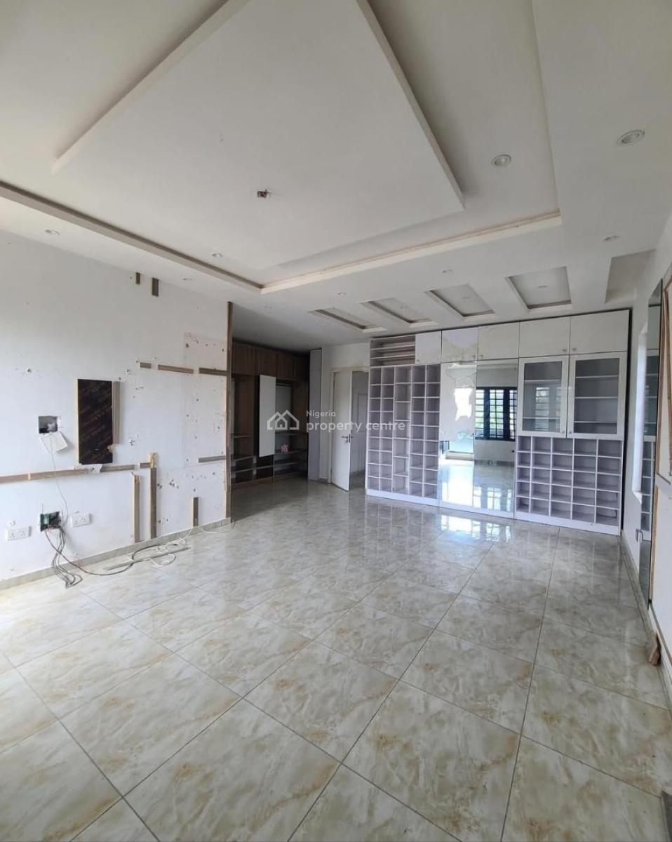 Nicely Finished Serviced 4 Bedroom Terrace with a Room Bq, Lekki Phase 1, Lekki, Lagos, Terraced Duplex for Rent