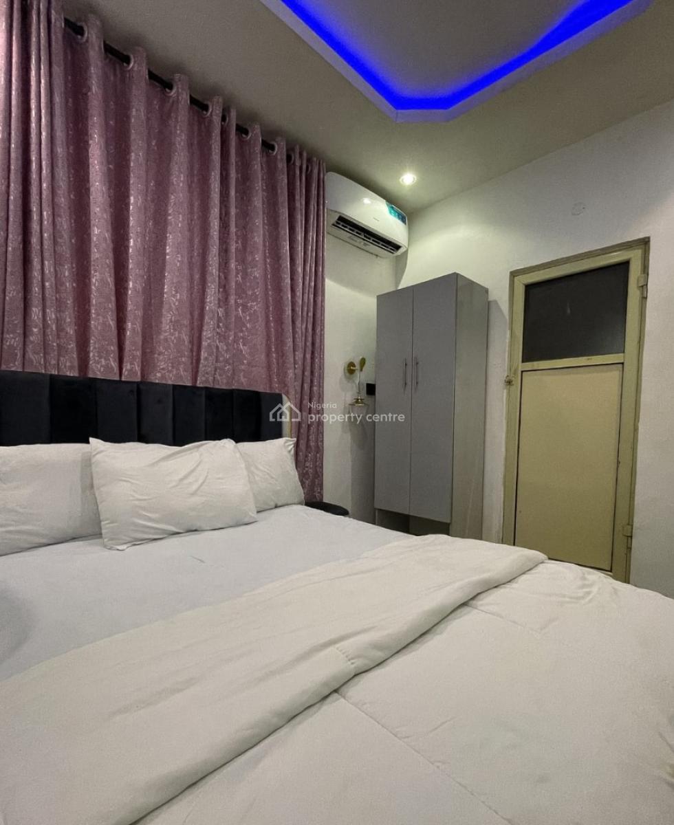 Luxury 2 Bedroom Apartment, Ikeja, Lagos, Flat / Apartment Short Let