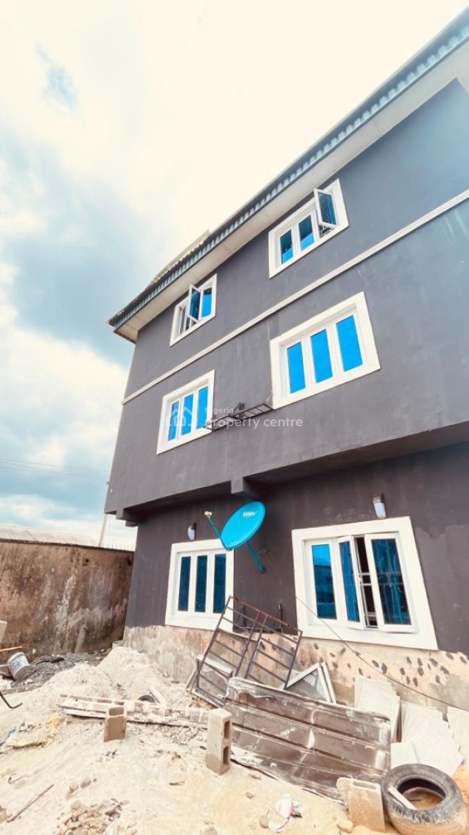 2 Bedrooms Flat, Ada George, Beside The Major Road, Port Harcourt, Rivers, Flat / Apartment for Rent