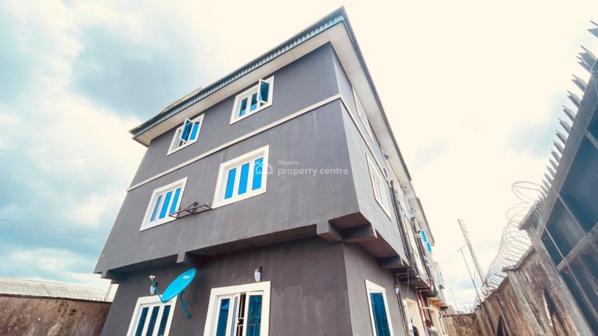 2 Bedrooms Flat, Ada George, Beside The Major Road, Port Harcourt, Rivers, Flat / Apartment for Rent