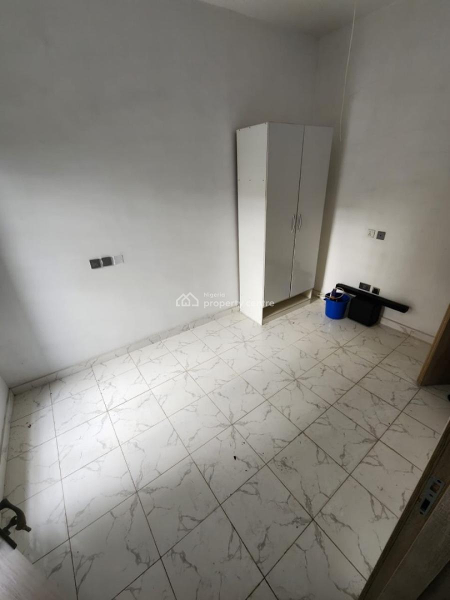 Spacious One Room Apartment, Ikota Gra, Ikota, Lekki, Lagos, Flat / Apartment for Rent