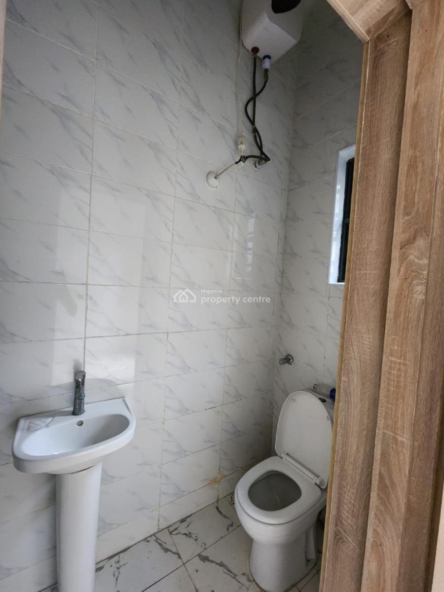 Spacious One Room Apartment, Ikota Gra, Ikota, Lekki, Lagos, Flat / Apartment for Rent
