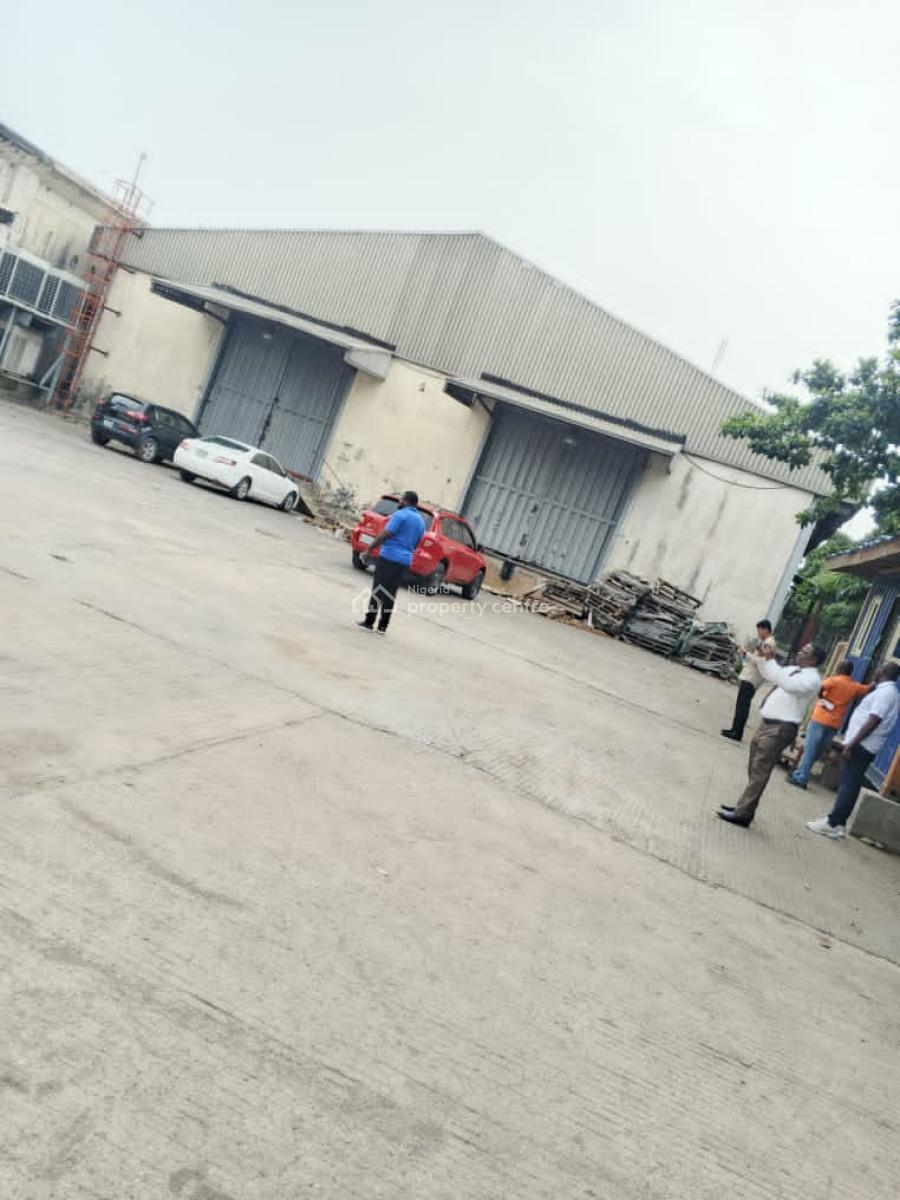 27,574ft2, Isolo, Lagos, Warehouse for Rent