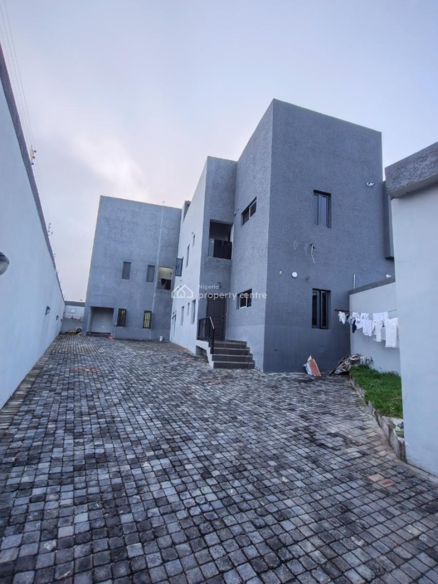 Smart Spacious 3 Bedrooms  Duplex with Good Power Supply, in Estate with 24/7 Power Supply at Abraham Adesanya Axis Ajah Lagos., Ajah, Lagos, Semi-detached Duplex for Rent