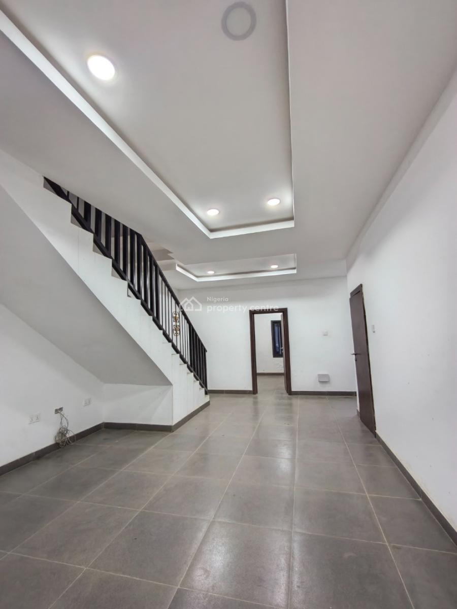 Smart Spacious 3 Bedrooms  Duplex with Good Power Supply, in Estate with 24/7 Power Supply at Abraham Adesanya Axis Ajah Lagos., Ajah, Lagos, Semi-detached Duplex for Rent