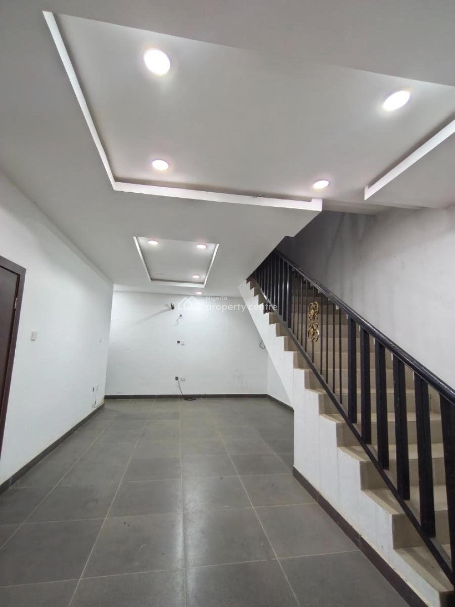 Smart Spacious 3 Bedrooms  Duplex with Good Power Supply, in Estate with 24/7 Power Supply at Abraham Adesanya Axis Ajah Lagos., Ajah, Lagos, Semi-detached Duplex for Rent