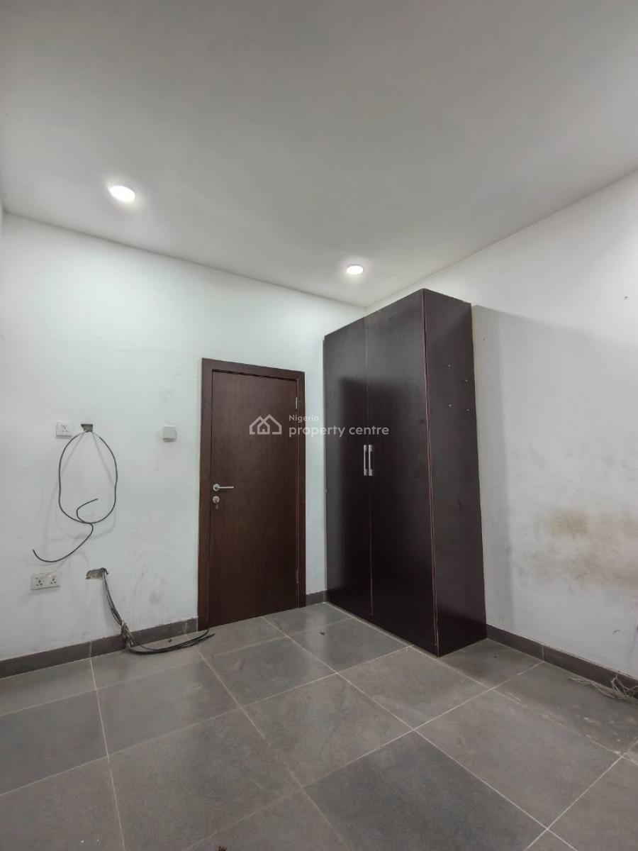 Smart Spacious 3 Bedrooms  Duplex with Good Power Supply, in Estate with 24/7 Power Supply at Abraham Adesanya Axis Ajah Lagos., Ajah, Lagos, Semi-detached Duplex for Rent