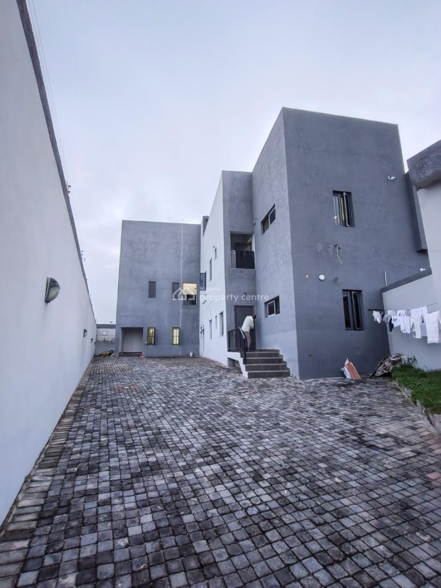 Smart Spacious 3 Bedrooms  Duplex with Good Power Supply, in Estate with 24/7 Power Supply at Abraham Adesanya Axis Ajah Lagos., Ajah, Lagos, Semi-detached Duplex for Rent