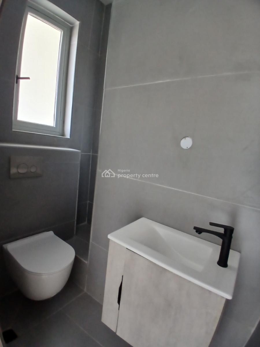 2, Lekki Phase 1, Lekki, Lagos, Flat / Apartment for Rent
