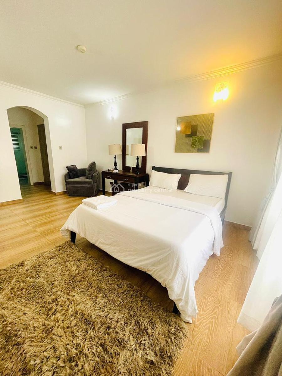 Luxurious 3 Bedroom Apartment with Pool, Snooker & Gym, Temple Road, Ikoyi, Lagos, Flat / Apartment Short Let