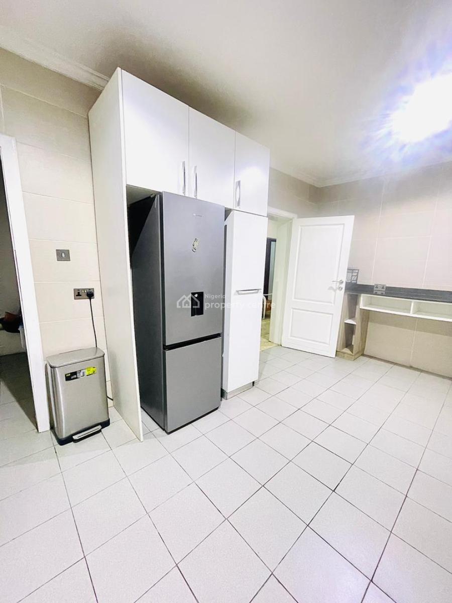 Luxurious 3 Bedroom Apartment with Pool, Snooker & Gym, Temple Road, Ikoyi, Lagos, Flat / Apartment Short Let