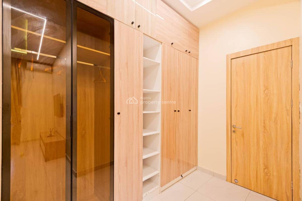 Luxury Furnished 1 Bedroom Apartment with Pool, Gym., Admiralty Way, Lekki Phase 1, Lekki, Lagos, Flat / Apartment for Rent
