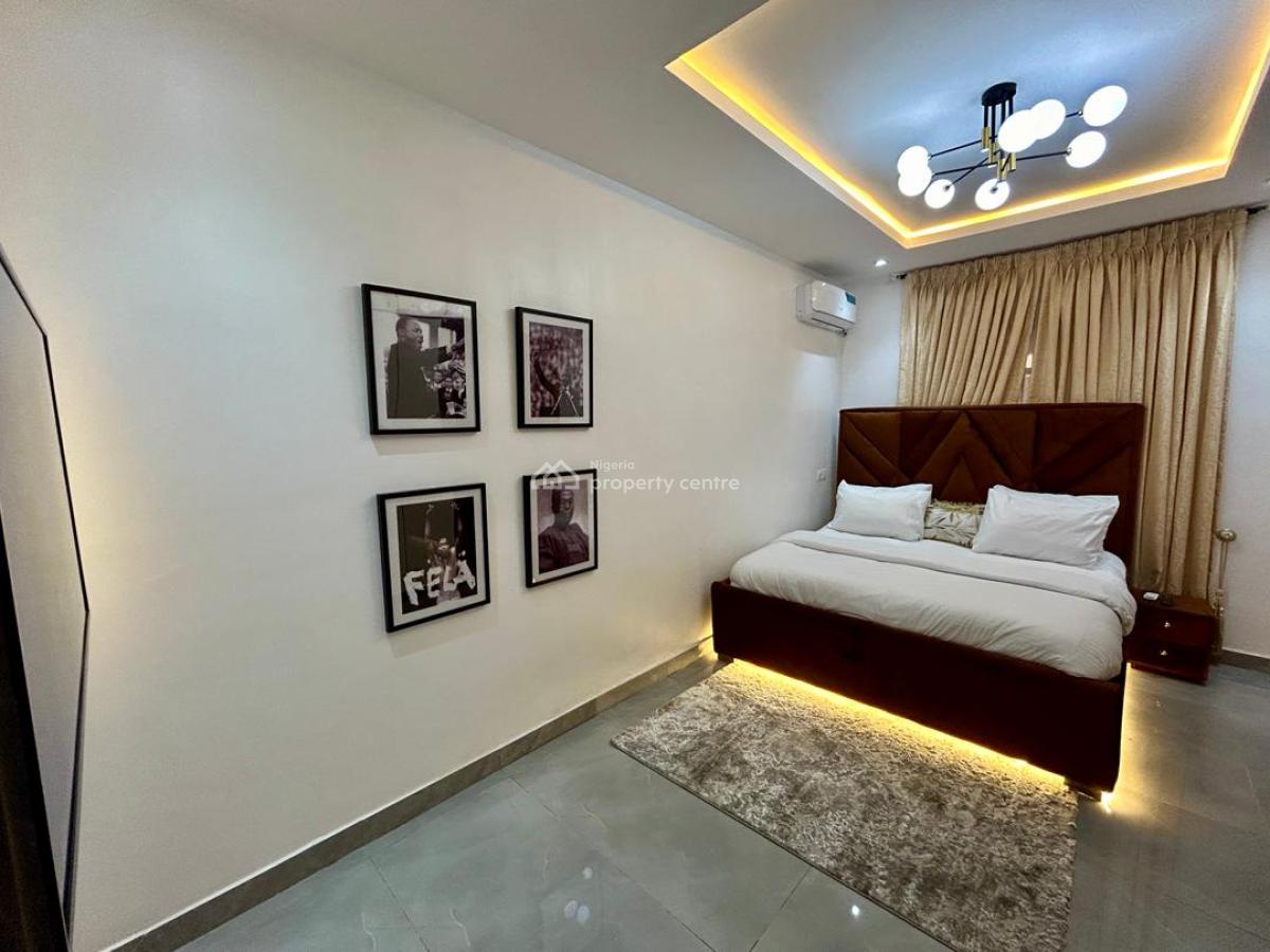 3 Bedroom Apartment with Snooker, Lekki, Lagos, Flat / Apartment Short Let