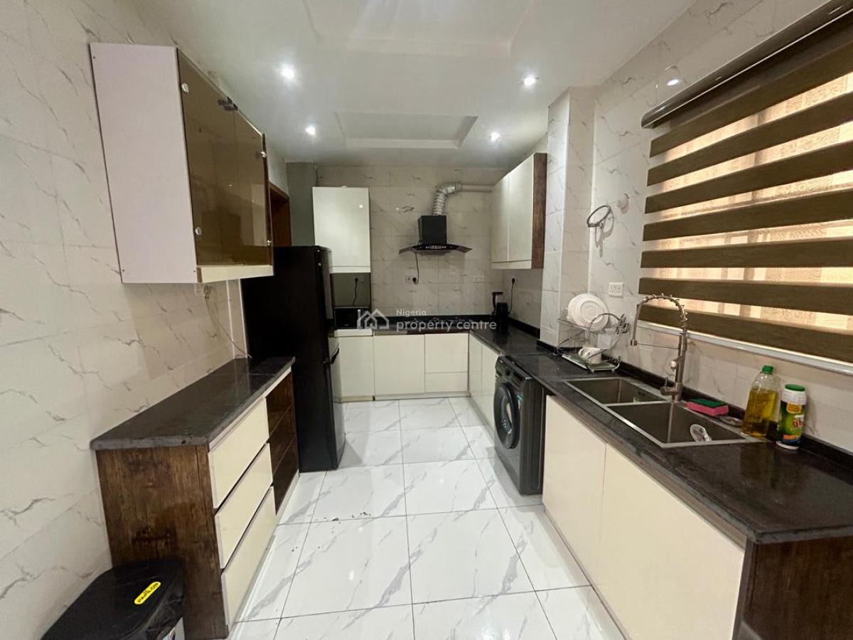 3 Bedroom Apartment with Snooker, Lekki, Lagos, Flat / Apartment Short Let