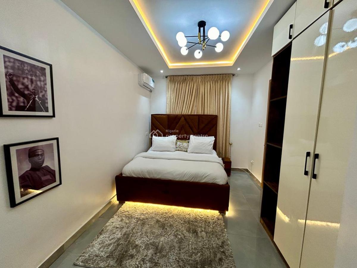 3 Bedroom Apartment with Snooker, Lekki, Lagos, Flat / Apartment Short Let