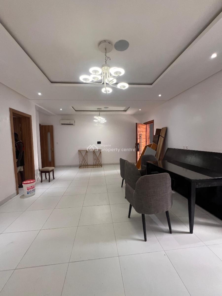 Distress: 4 Bedroom Terrace Duplex with Bq in a Serene Estate, Distress Sale: 4 Bedroom Terrace Duplex with Bq in a Serene Estate, Ikate, Lekki, Lagos, Terraced Duplex for Sale