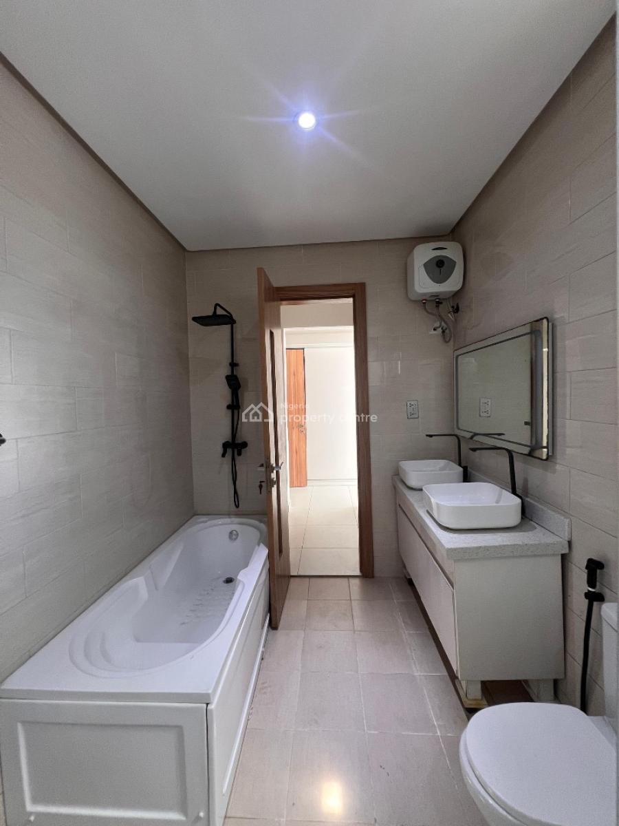 Distress: 4 Bedroom Terrace Duplex with Bq in a Serene Estate, Distress Sale: 4 Bedroom Terrace Duplex with Bq in a Serene Estate, Ikate, Lekki, Lagos, Terraced Duplex for Sale