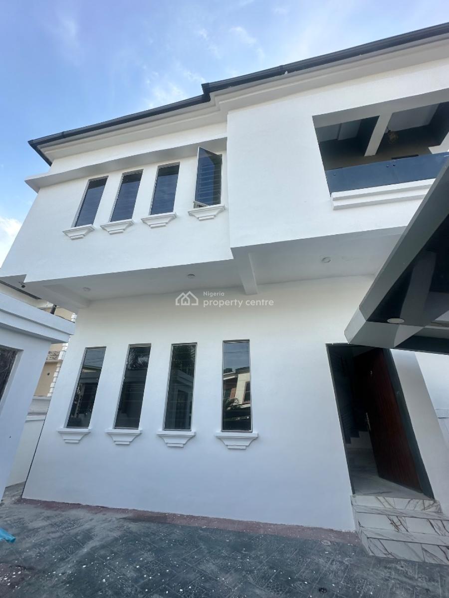 a Masters Room in Shared Apartment., Canal West Estate., Osapa, Lekki, Lagos, Semi-detached Duplex for Rent